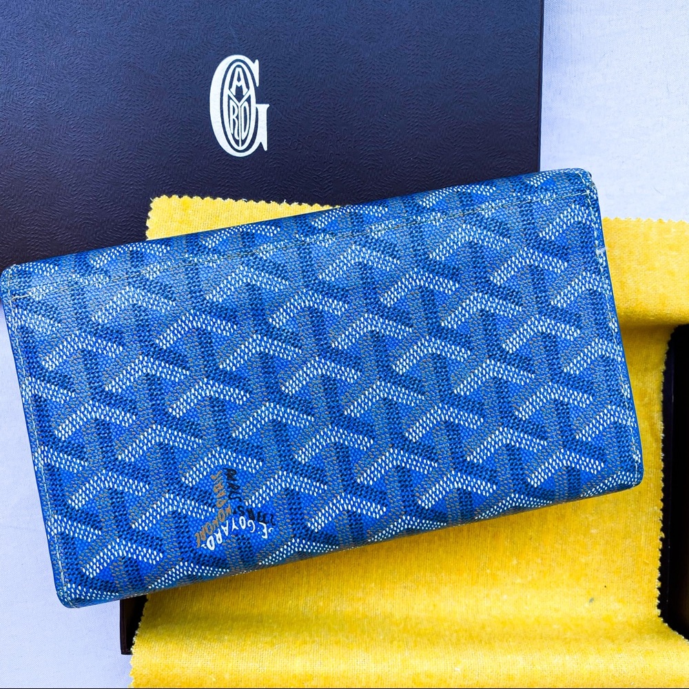 GOYARD Rivoli Wallet Sky Blue passport set - Picture 3 of 15